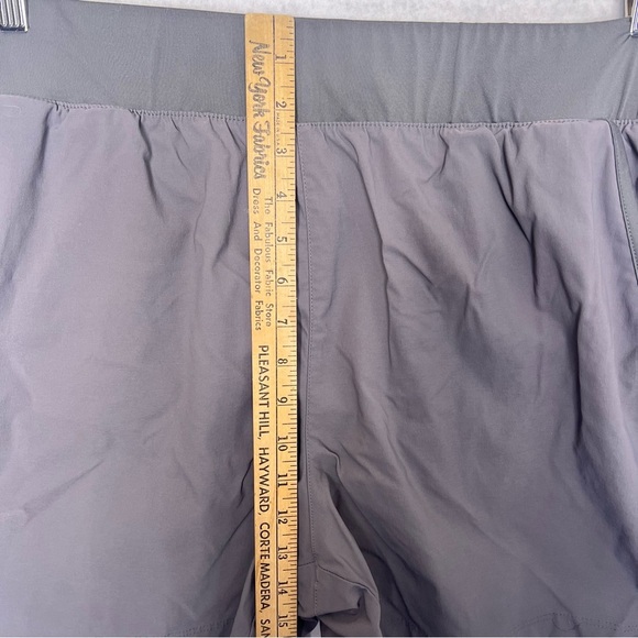 Columbia Women’s Grey Outdoor Shorts Cargo Size Xxl Nylon - Picture 6 of 8
